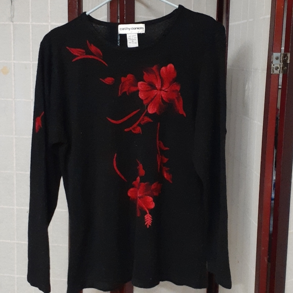 NWOT beautiful red rose sweater 🥀 - Picture 7 of 7
